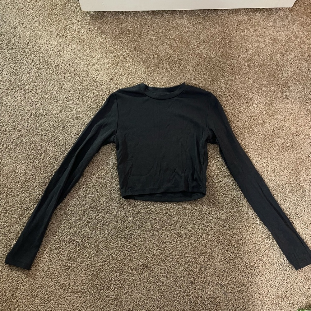 Crop too long sleeve